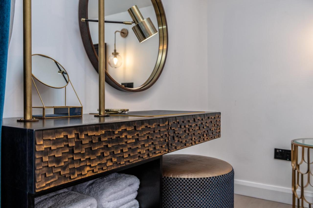 Pamper Yourself In Our Double Sized Copper Tub -2 Bedroom Villa Inverness Buitenkant foto