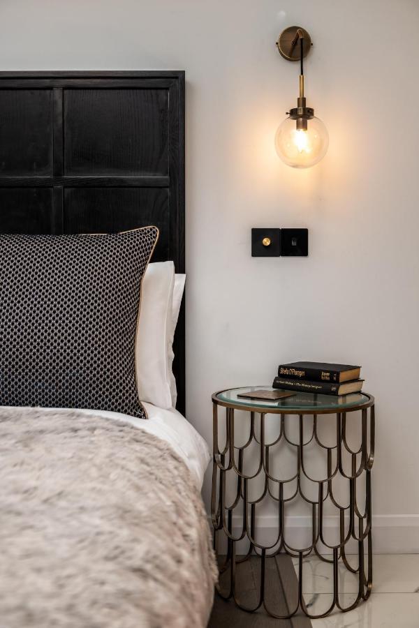 Pamper Yourself In Our Double Sized Copper Tub -2 Bedroom Villa Inverness Buitenkant foto